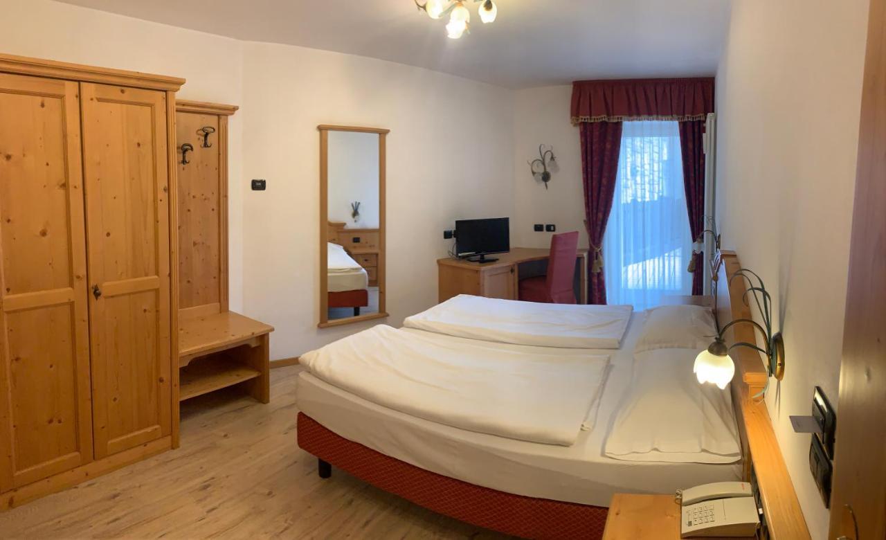 Hotel Laurin Канацеи Экстерьер фото