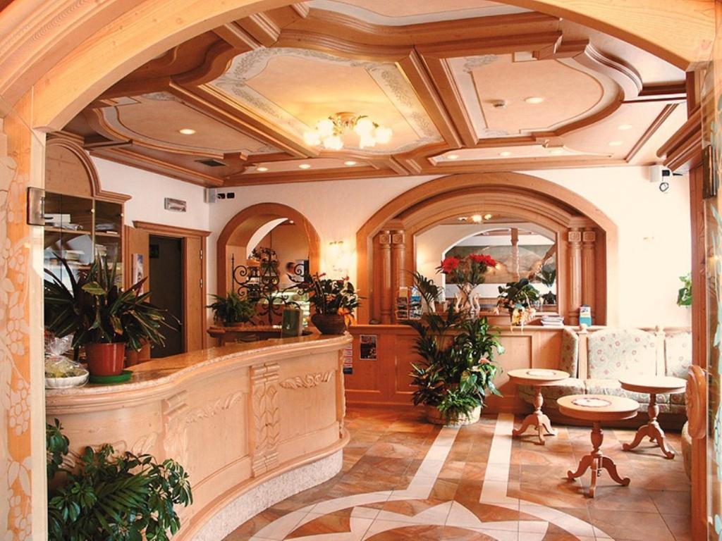 Hotel Laurin Канацеи Экстерьер фото